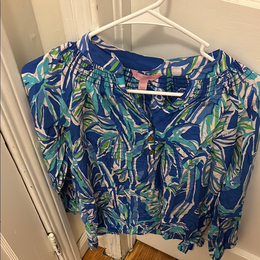 Lilly Pulitzer Vibrant Blue and Green palm tree print Blouse